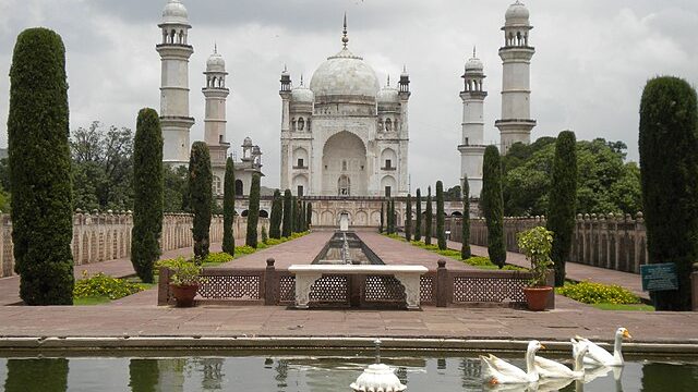 Aurangabad Darshan One day Tour Pacakge by cab