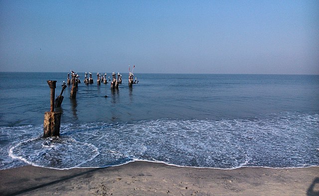 640px-Kozhikkod_Beach!_Early_Morning!