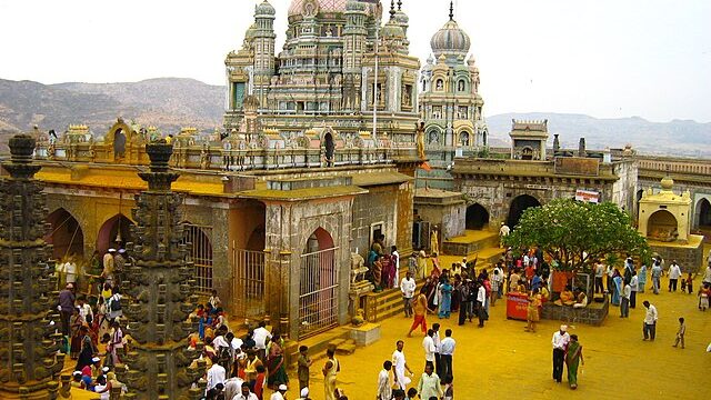 Mumbai to Jejuri-Prati Balaji One Day Tour Package