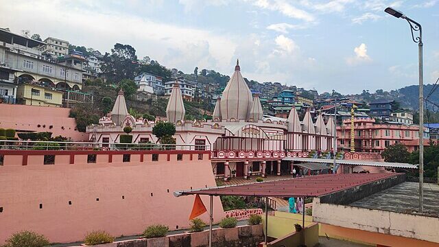 Mangal_Dham_Temple_-_Kalimpong_(4)