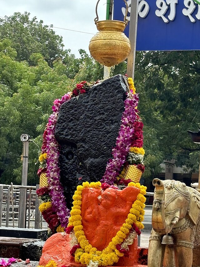 Shani_Shignapur_renowned_for_its_Shani_temple