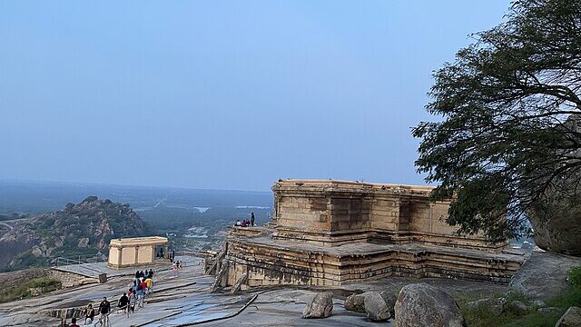 Shravanabelagola_-_hamvrvb102k22_(48)