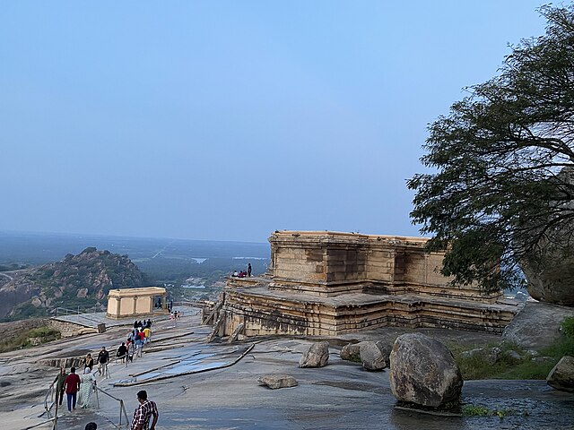 Shravanabelagola_-_hamvrvb102k22_(48)