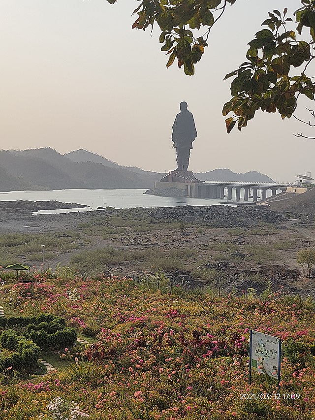 Statue_of_Unity_B